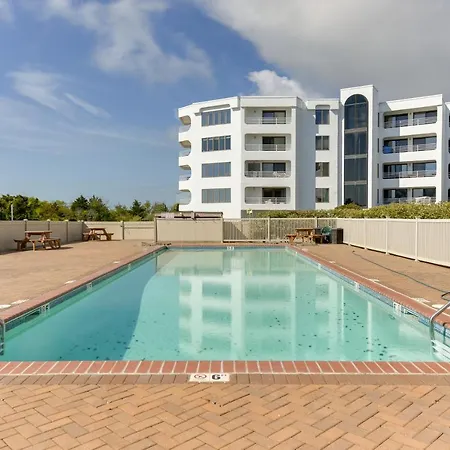 Brigantine Condo With Beach Access And Pool Views